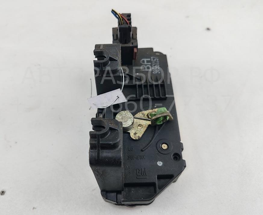 Замок двери задней левой