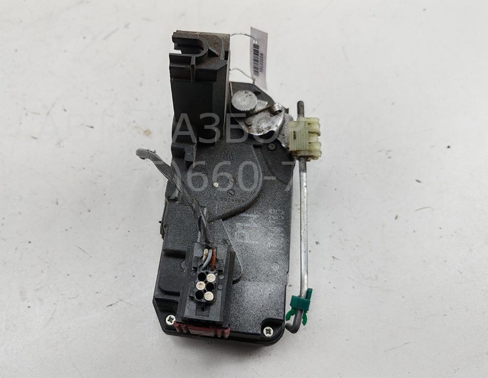 Замок двери задней правой