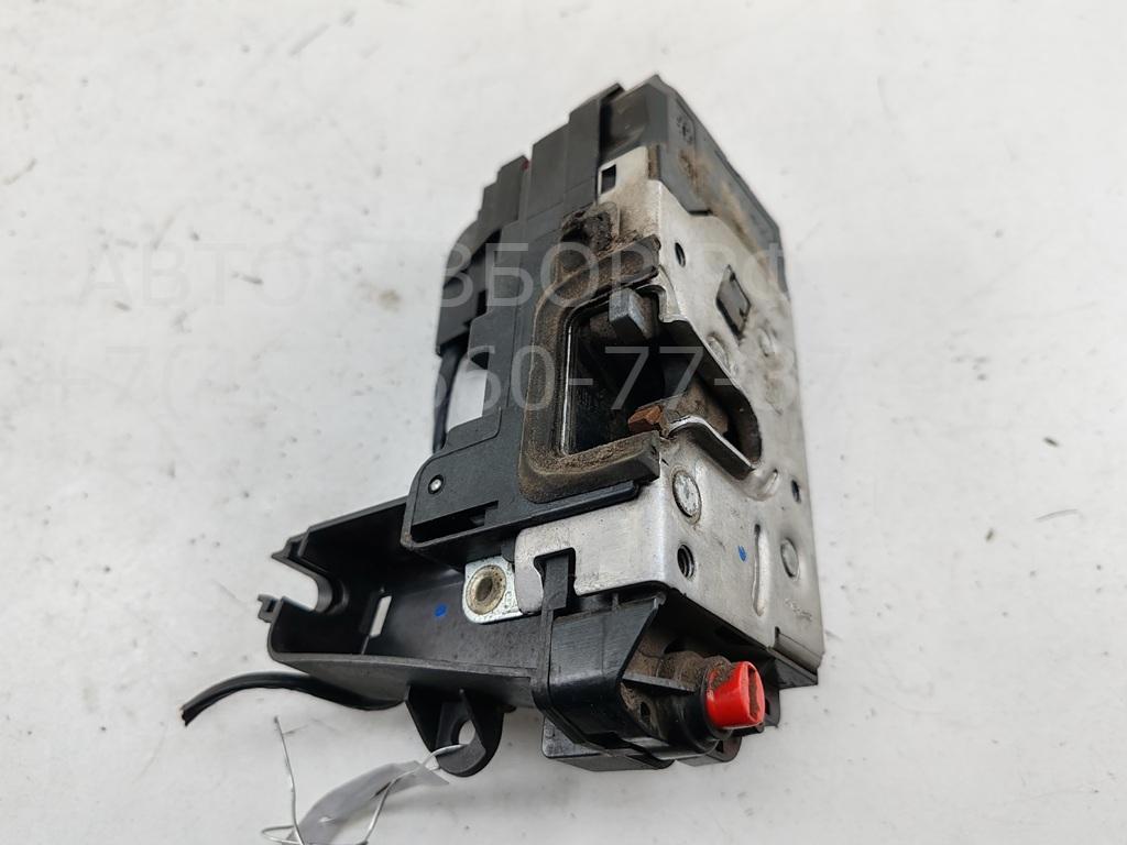 Замок двери задней правой