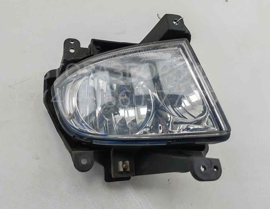 Фара противотуманная правая
