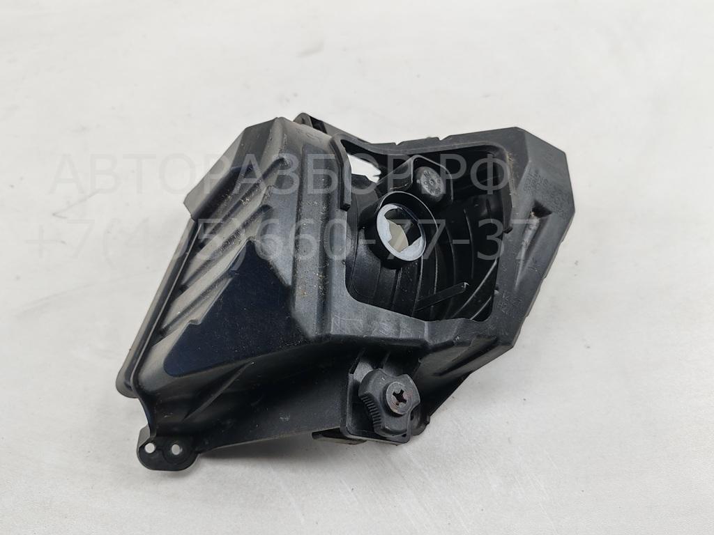 Фара противотуманная правая