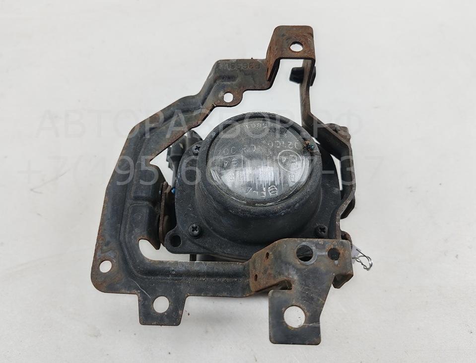 Фара противотуманная левая