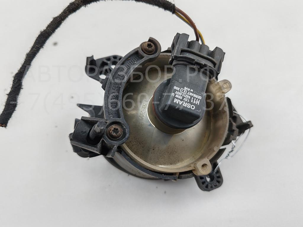 Фара противотуманная левая