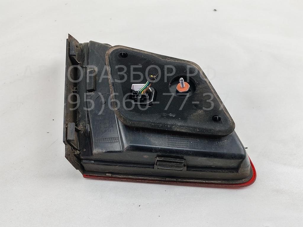 Фонарь задний внутренний правый