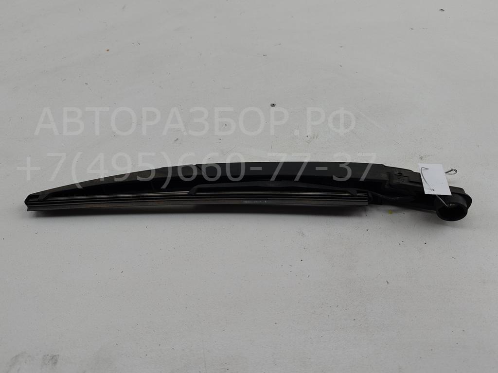 Поводок стеклоочистителя заднего