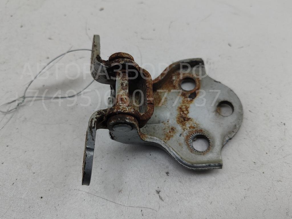 Петля двери