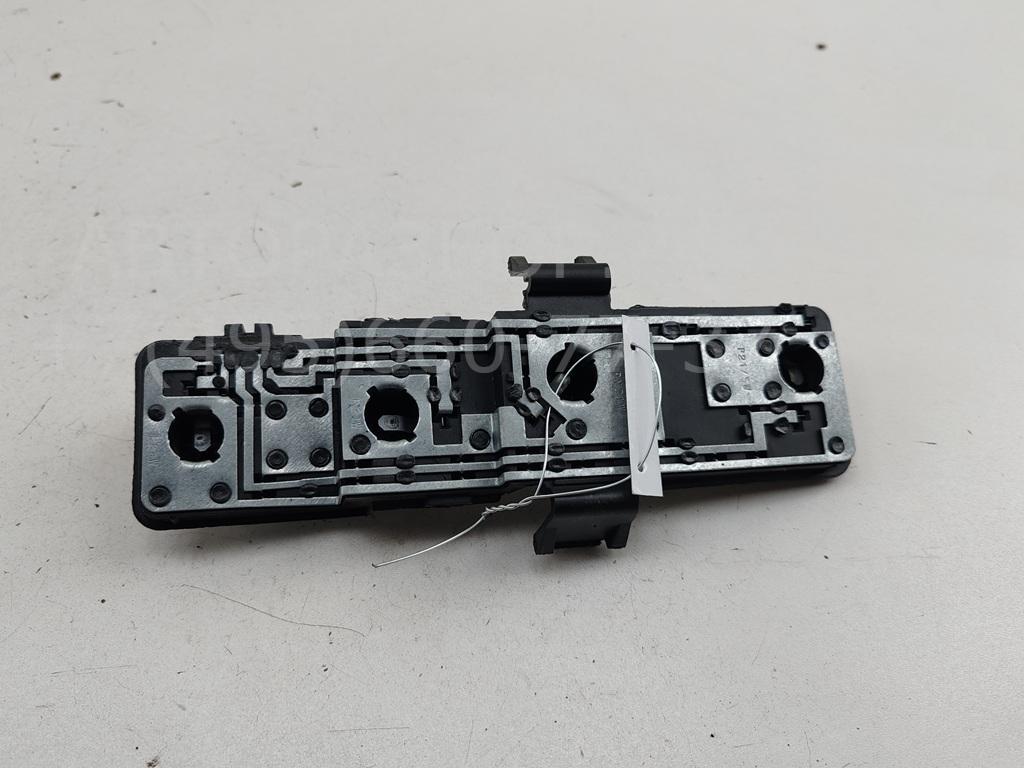 Плата заднего фонаря правого