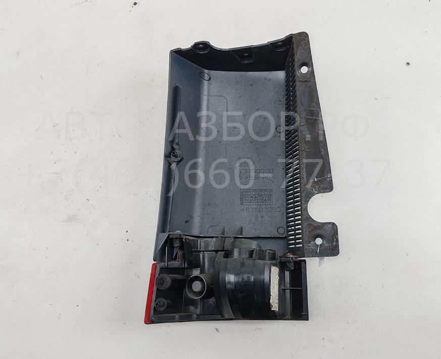 Отражатель в бампер задний правый