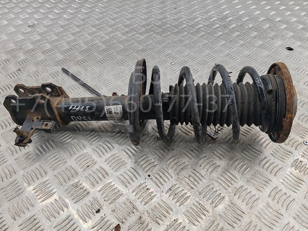 Амортизатор передний правый