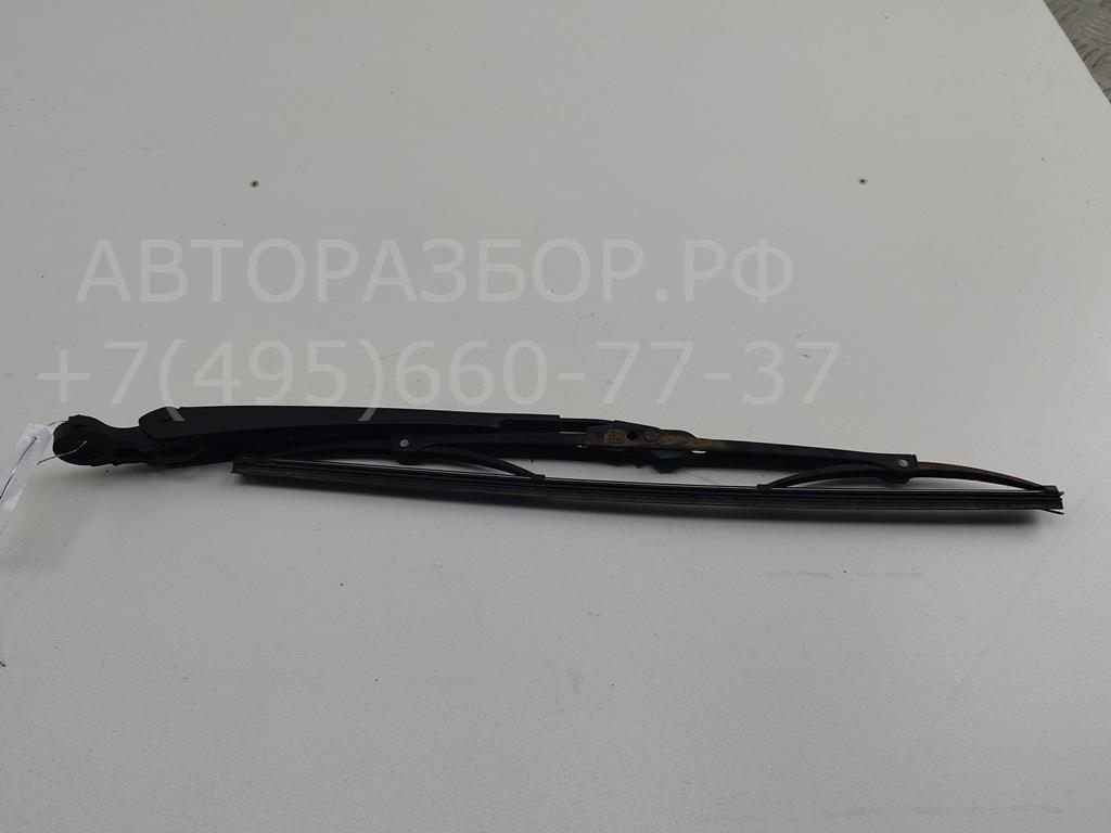 Поводок стеклоочистителя заднего