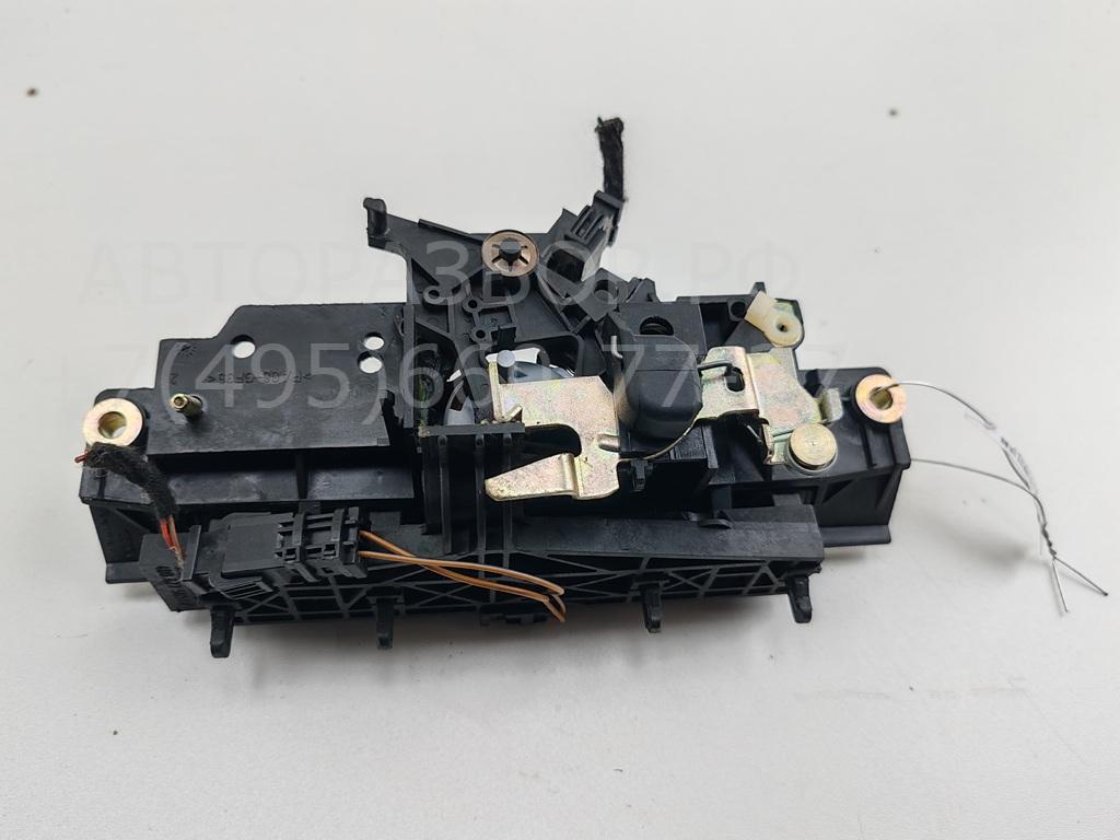 Ручка двери багажника наружная