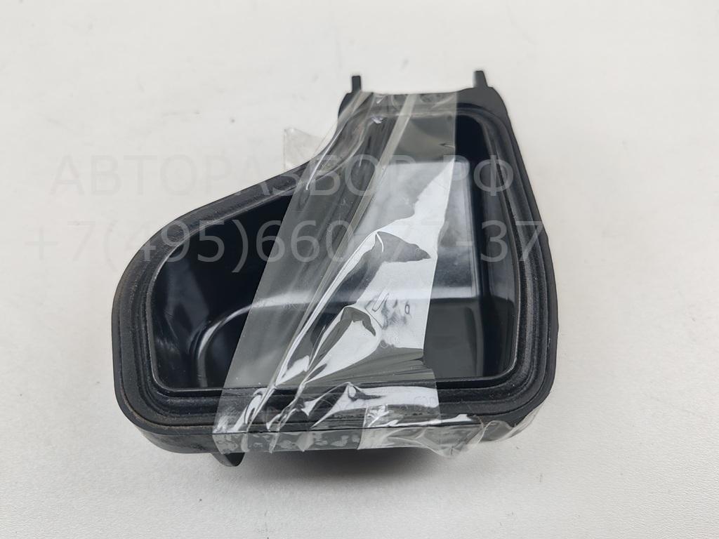 Крышка фары левой