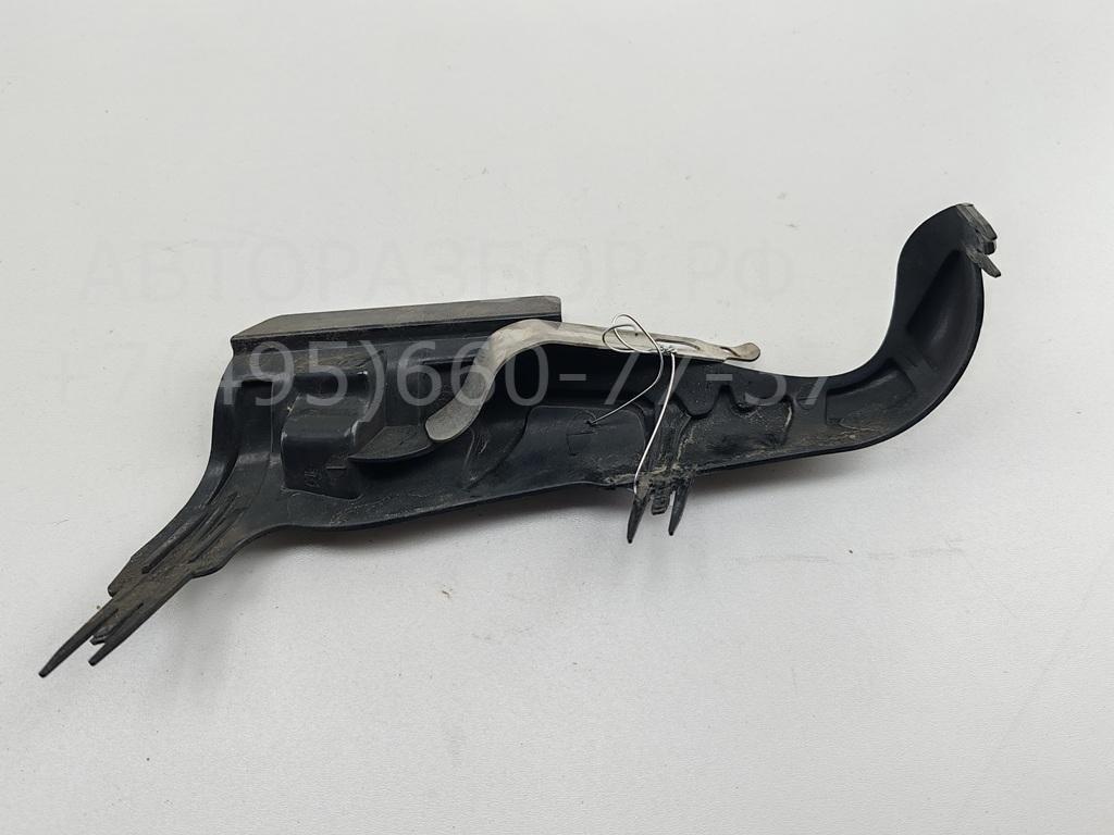 Крепеж фары