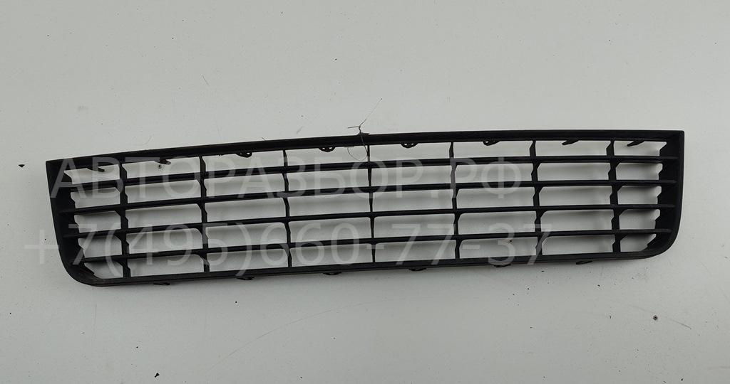 Молдинг переднего бампера