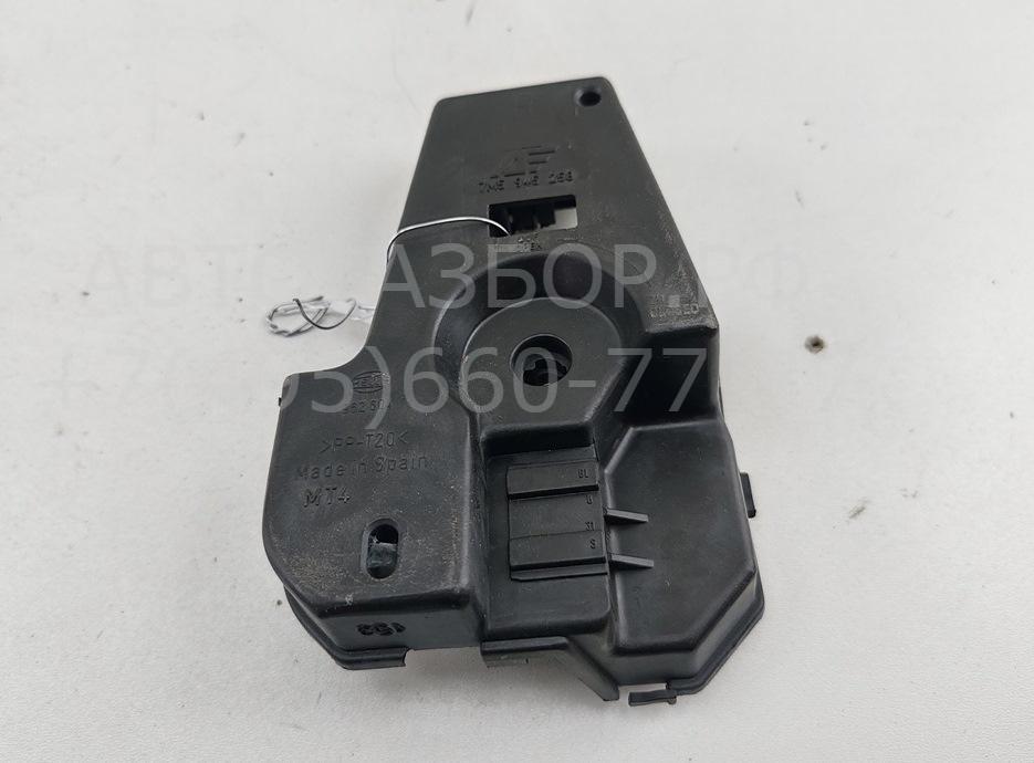 Плата заднего фонаря правого