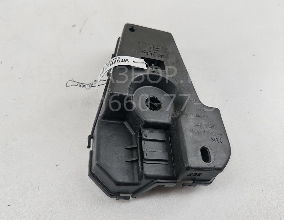 Плата заднего фонаря левого