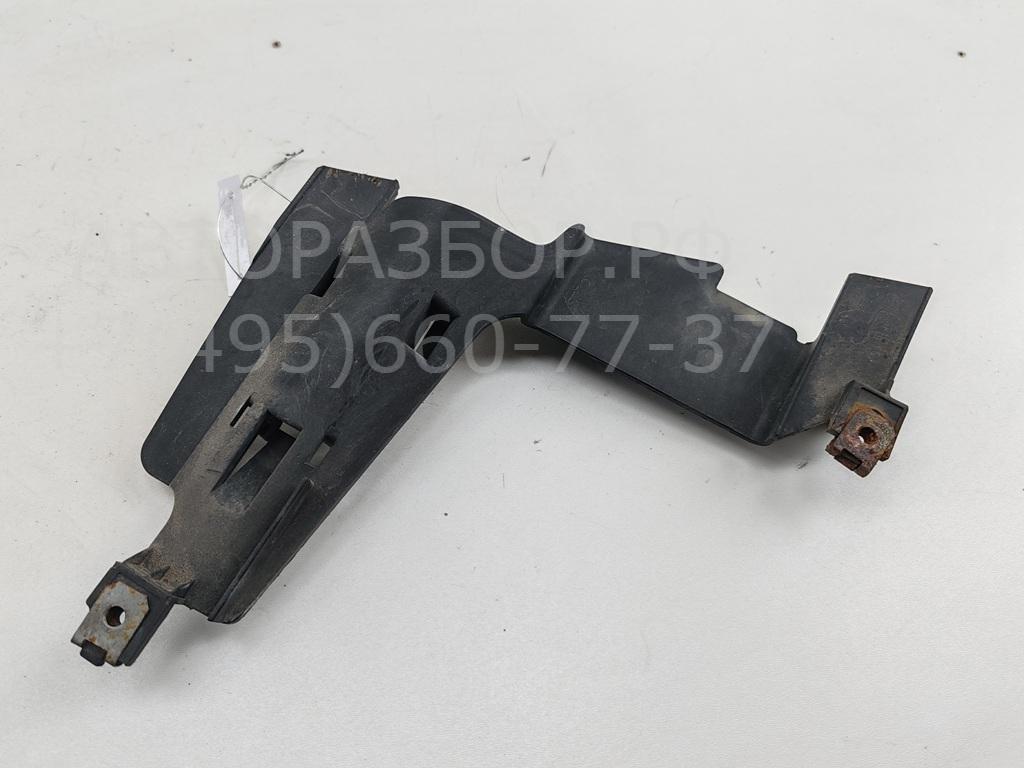 Крепеж фары