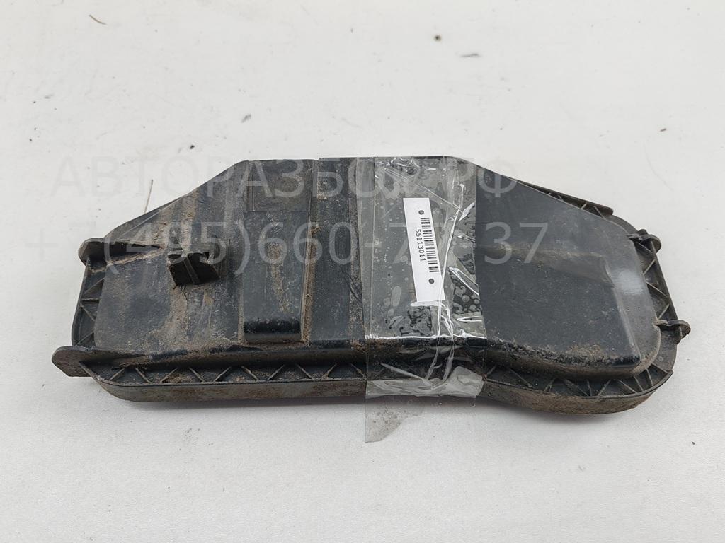 Крышка фары левой