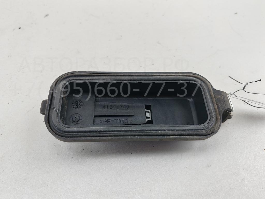 Крышка фары левой