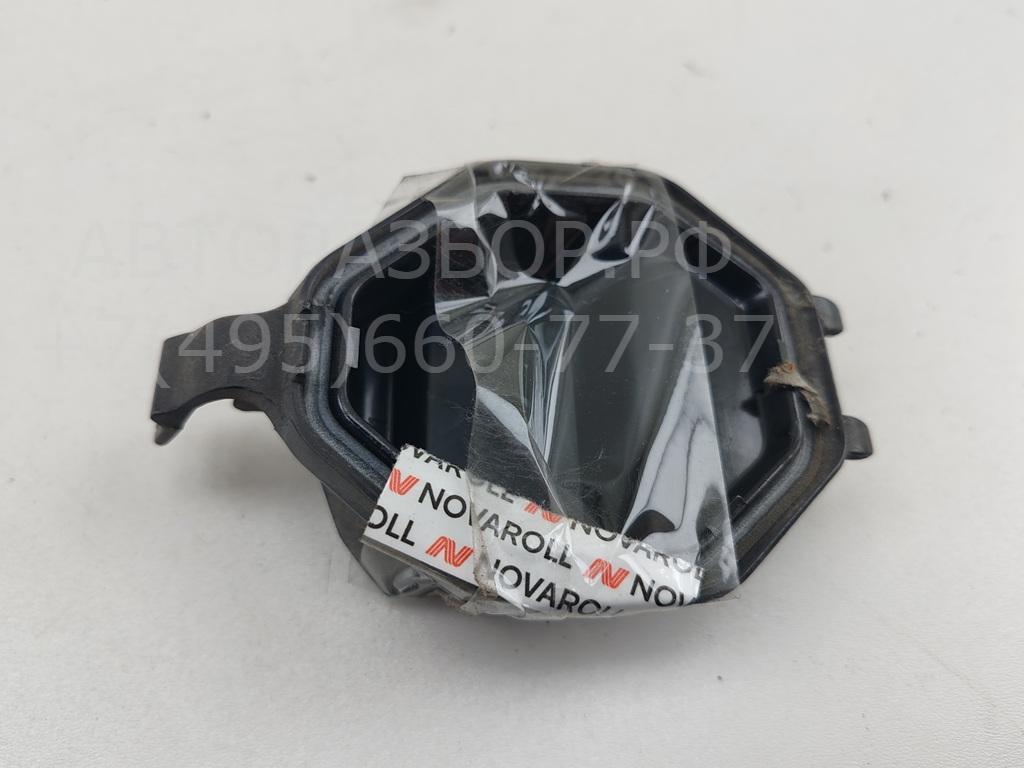Крышка фары левой