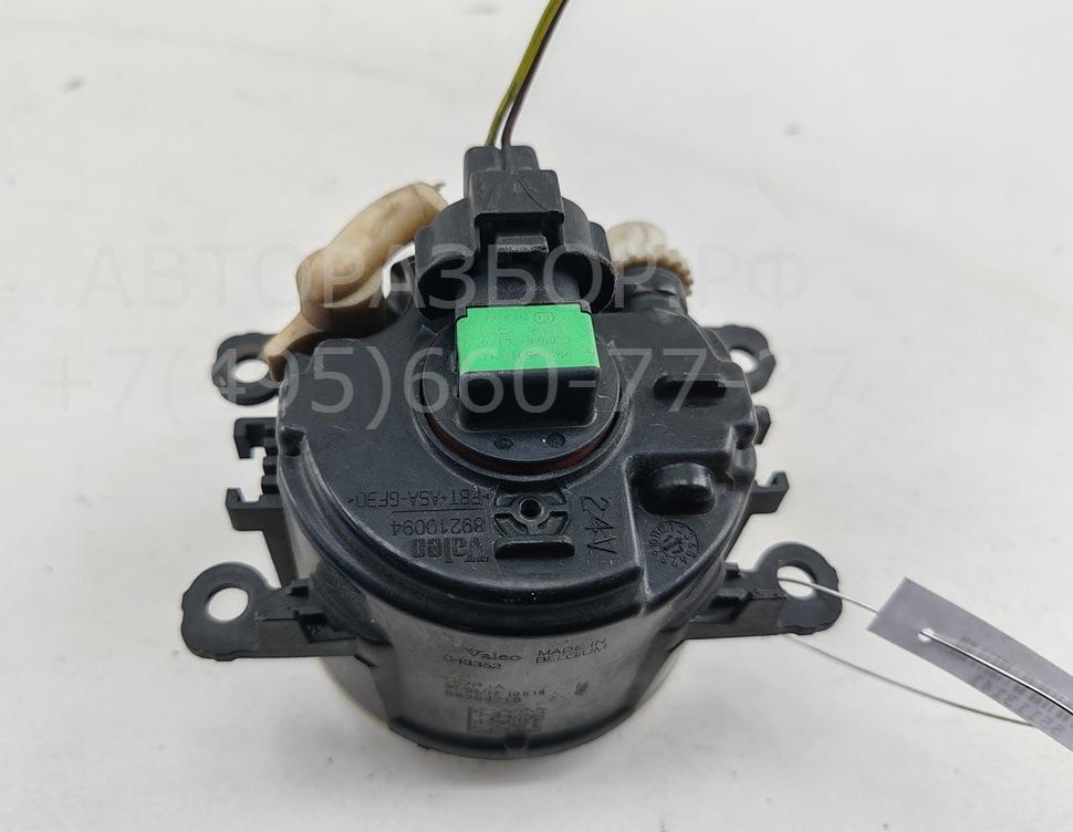 Фара противотуманная левая