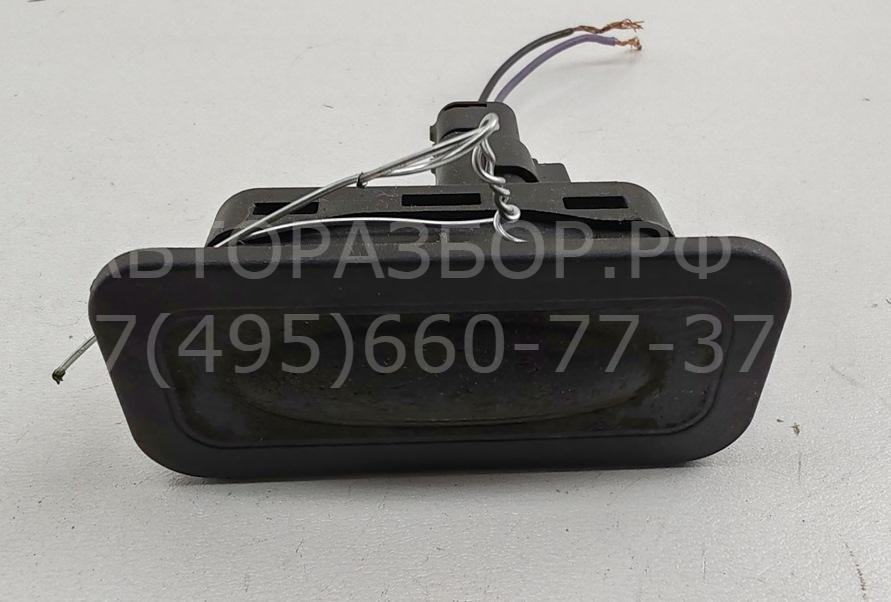 Кнопка открывания багажника