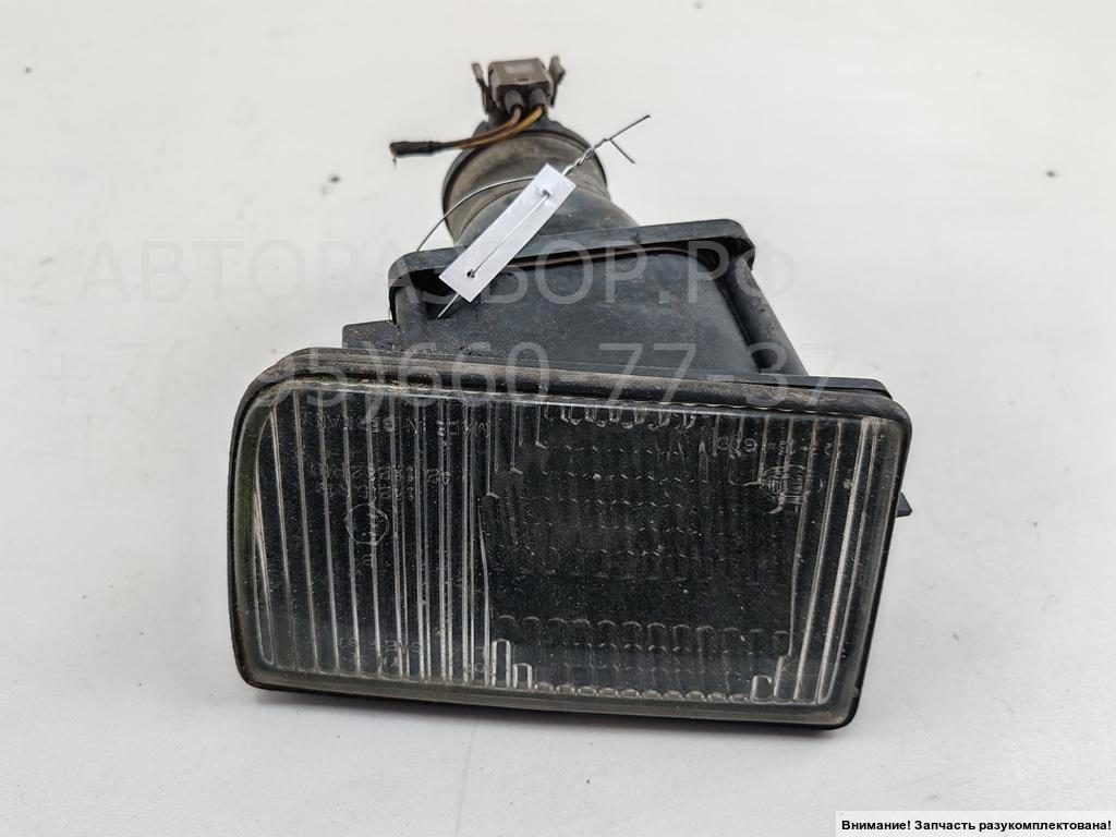 Фара противотуманная левая