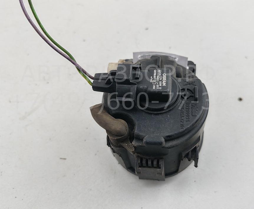 Фара противотуманная левая