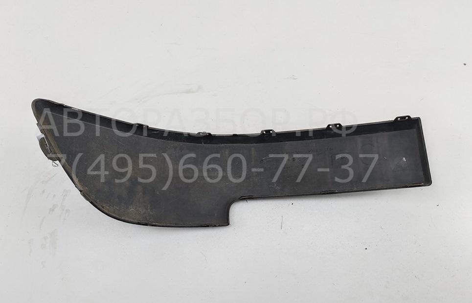 Молдинг переднего бампера левый