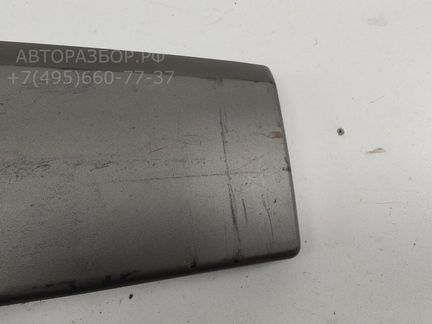 Молдинг переднего бампера правый