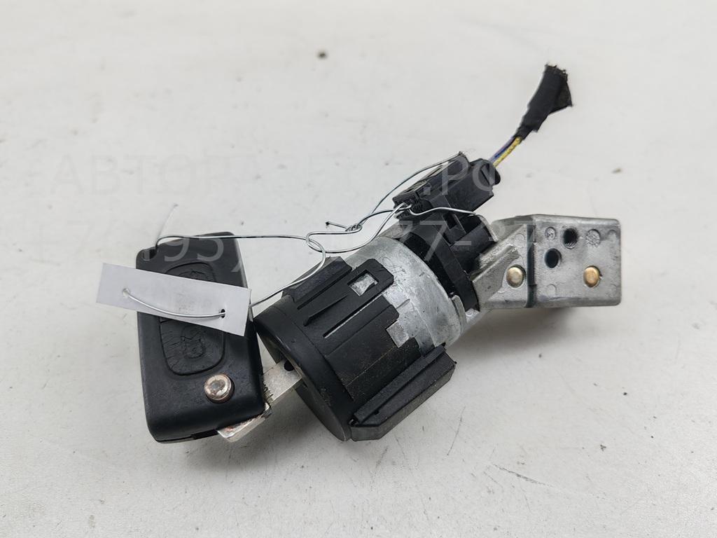 Замок зажигания