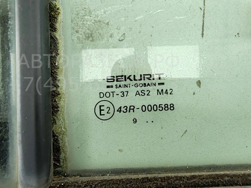 Стекло двери задней левой