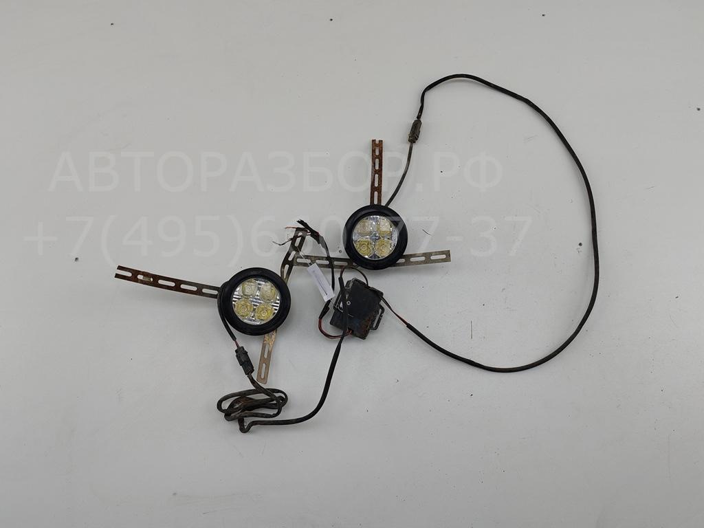 Фара противотуманная левая