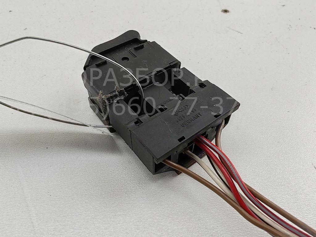 Кнопка стеклоподъемника