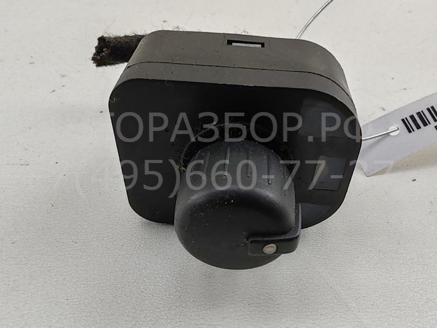 Кнопка регулировки зеркала