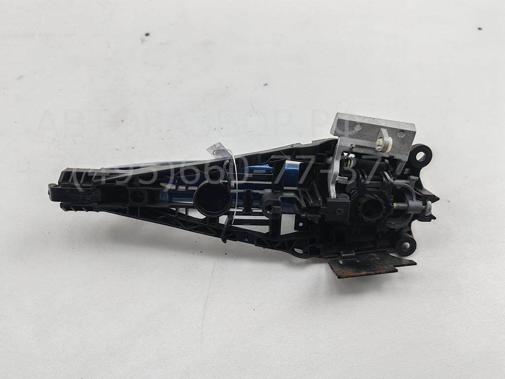 Ручка двери передней наружная правая