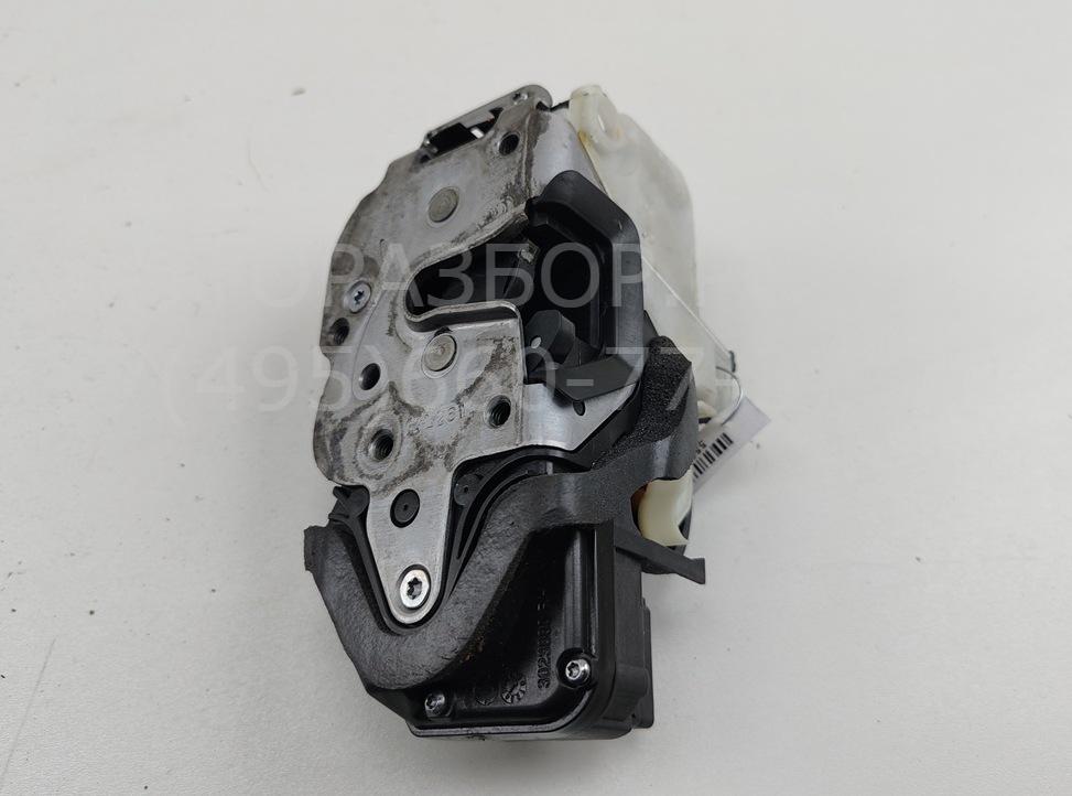 Замок двери передней правой