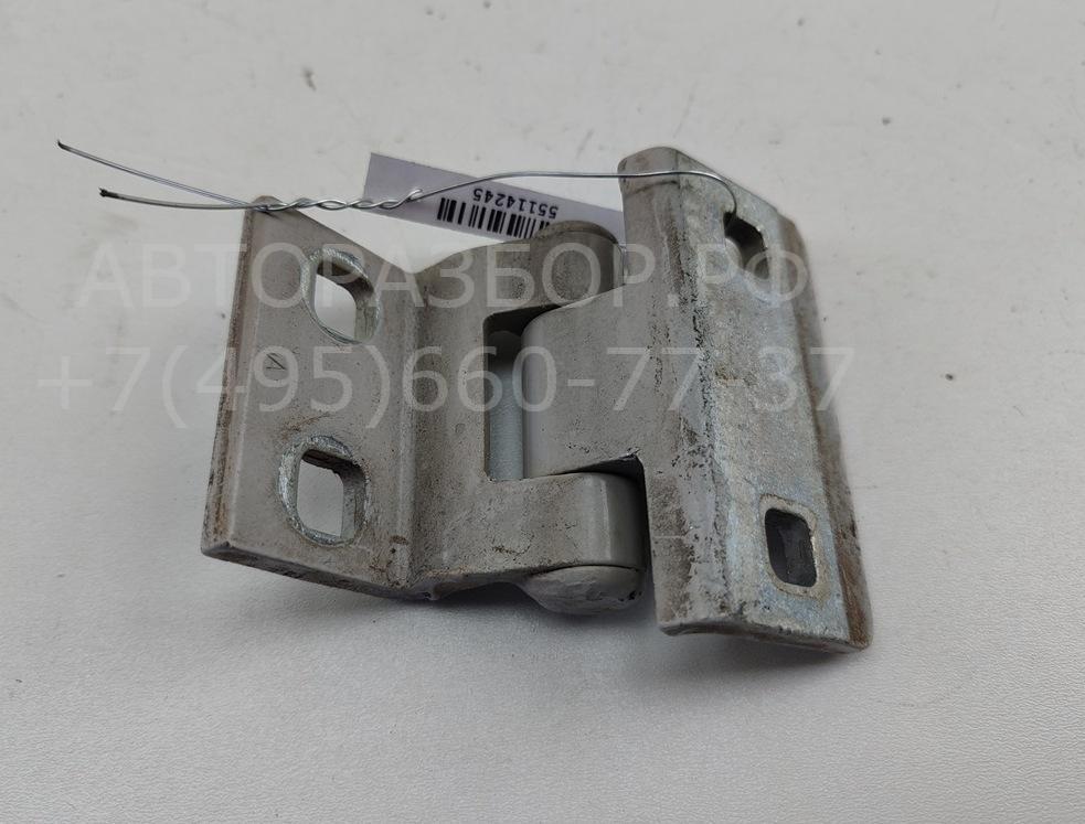 Петля двери