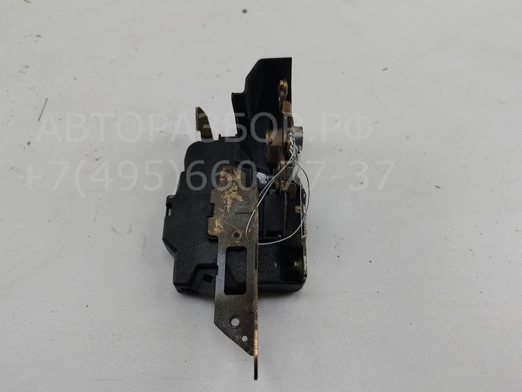 Замок двери задней правой