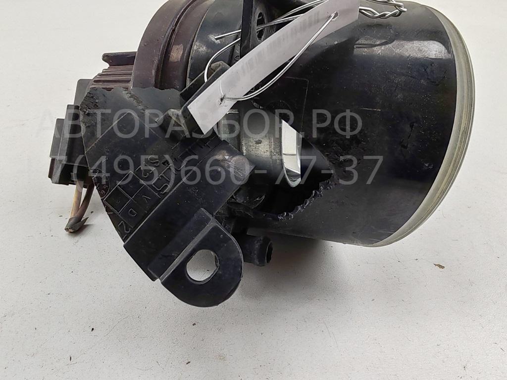 Фара противотуманная левая