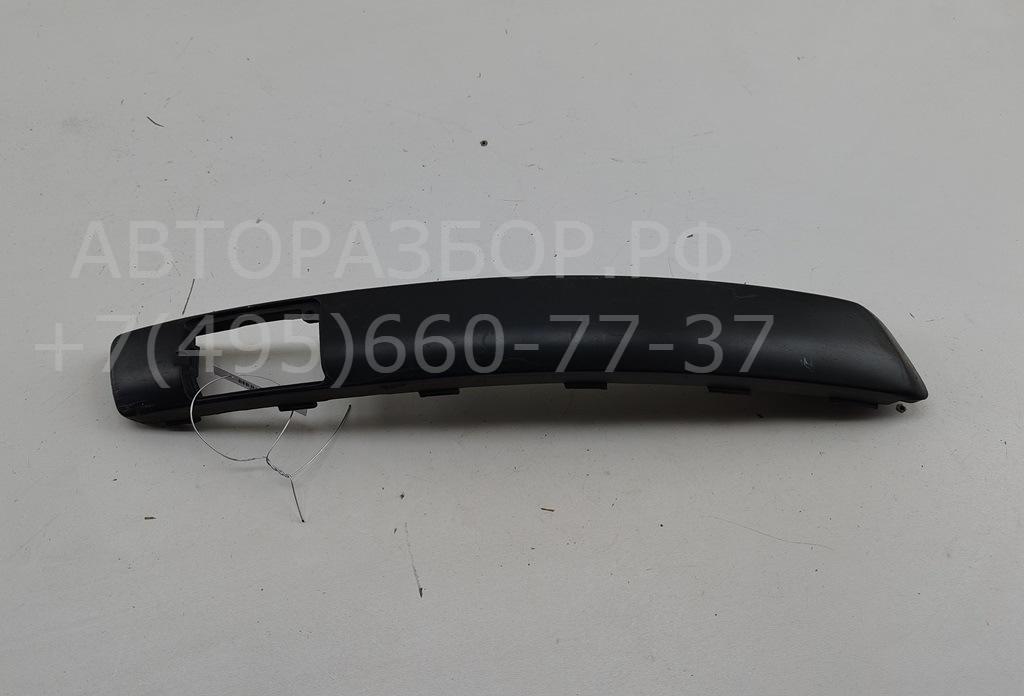 Молдинг переднего бампера правый