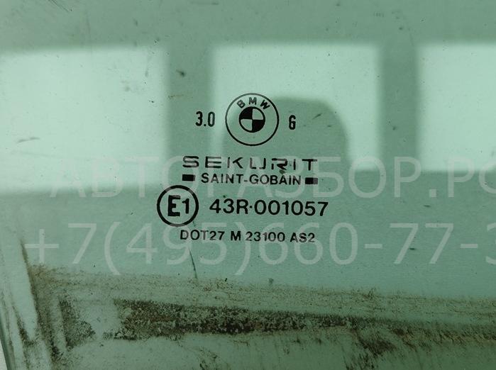 Стекло двери передней правой