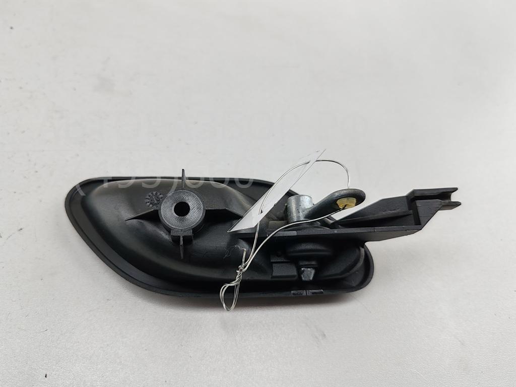 Ручка двери передней внутренняя левая