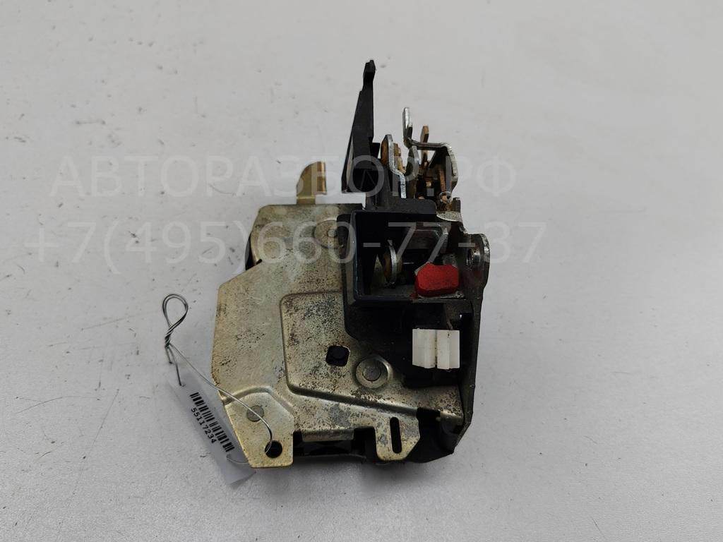 Замок двери задней правой