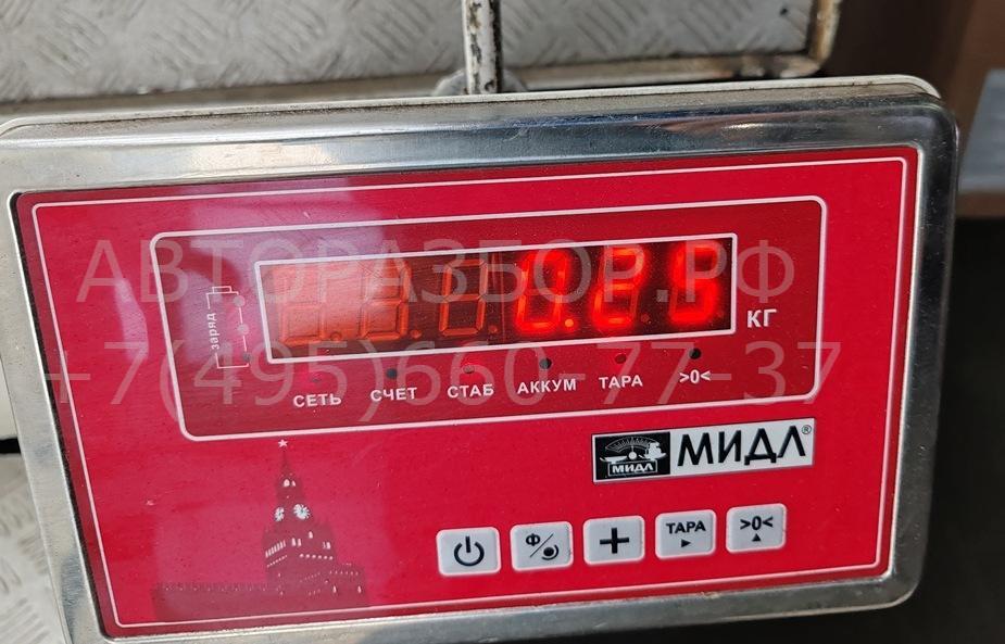 Молдинг двери передней левой