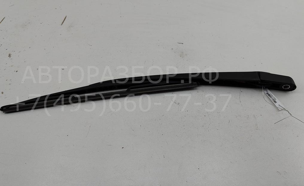 Поводок стеклоочистителя заднего