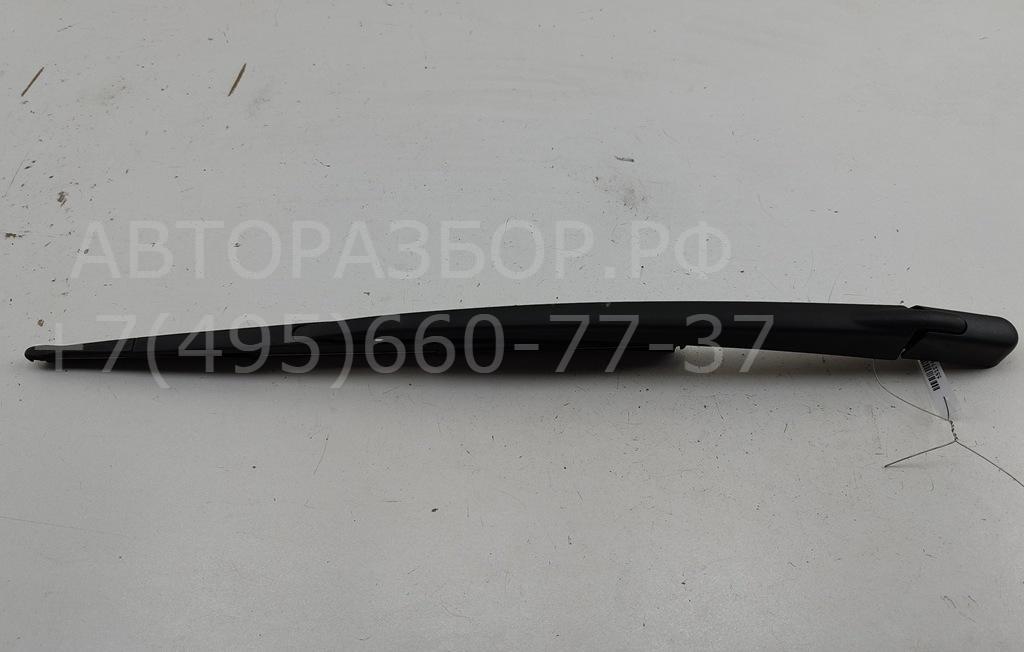 Поводок стеклоочистителя заднего