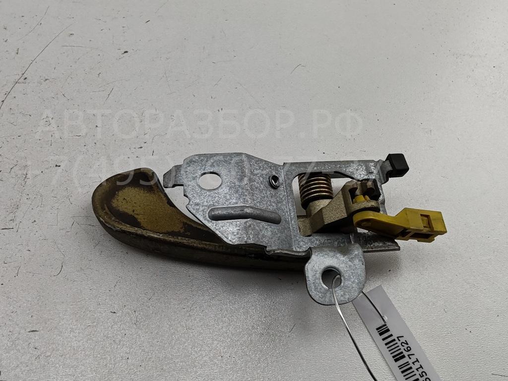 Ручка двери передней внутренняя левая