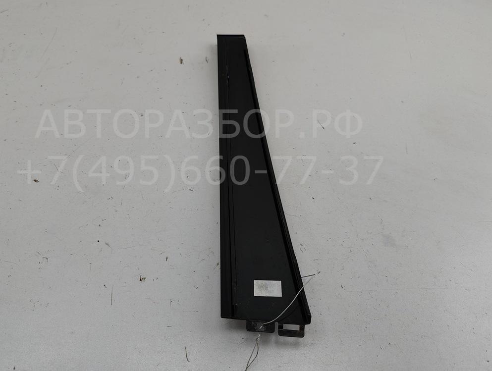 Накладка двери задней левой