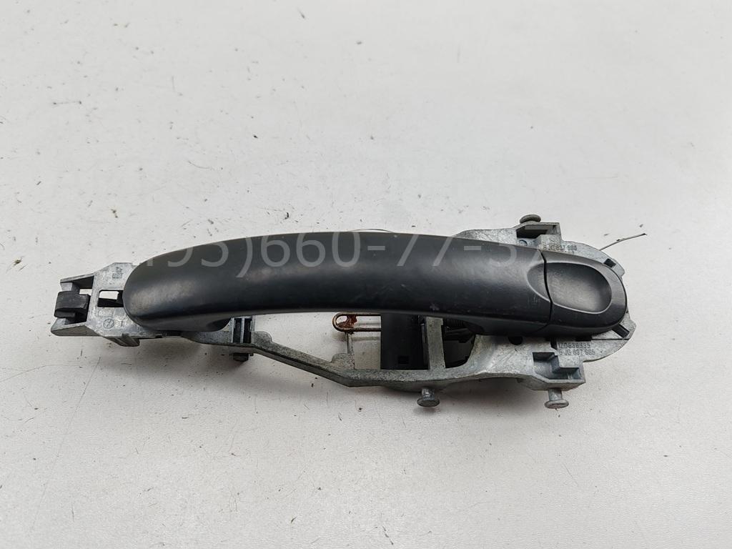 Ручка двери передней наружная правая